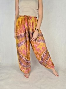 Klasyczne spodnie tie dye