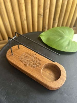 Drewniana podstawka pod Palo Santo (mała)  RĘKA FATIMY 