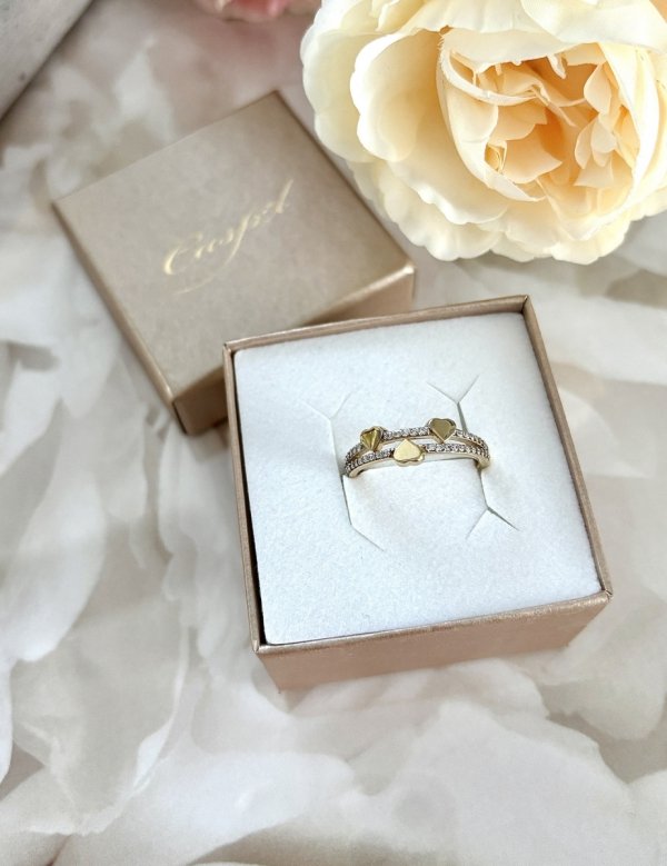 Złoty Pierścionek z Cyrkoniami i Motywem Serc – Kod: PR.01278 PR.585