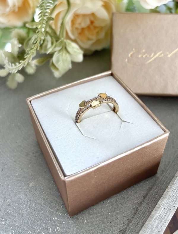 Złoty Pierścionek z Cyrkoniami i Motywem Serc – Kod: PR.01278 PR.585