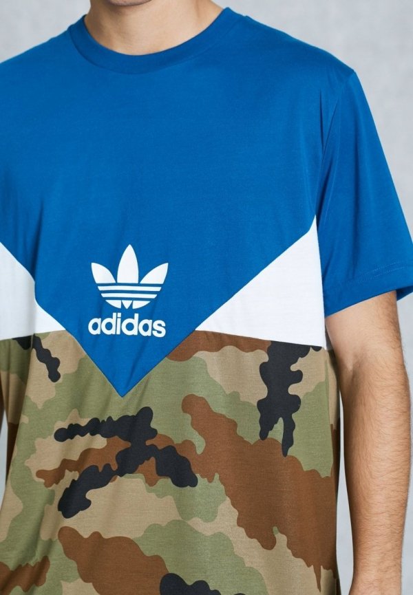 Adidas Originals T-Shirt In Mehrfarbig Es Crdo für Herren AY8107