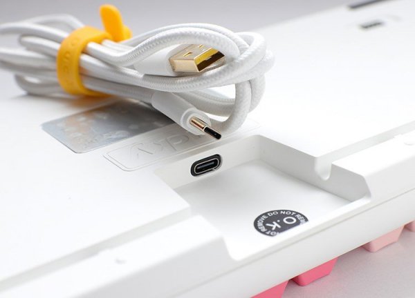 Klawiatura gamingowa Ducky One 3 TKL Gaming USB QWERTY Angielski Różowy