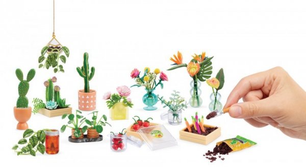 MGA&#039;s Miniverse Make It Mini Botanicals