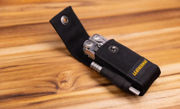 Pokrowiec Nylonowy Leatherman z Kieszonkami 934932 Rozmiar M