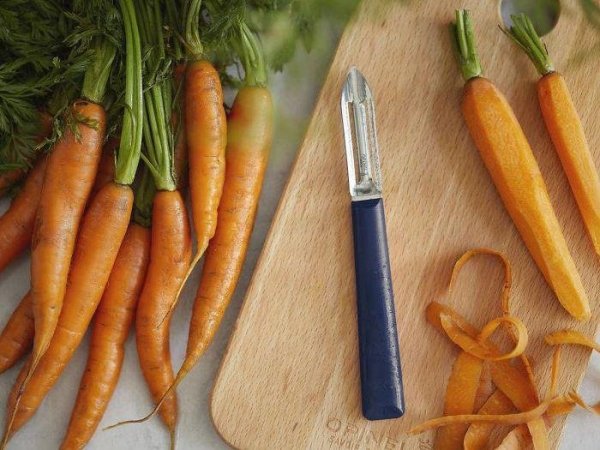 Opinel Les Essentiels Obieraczka Peeler Blue