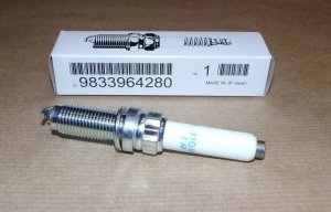 Bougie d'allumage Peugeot 308, 5008, 2008 1.2 VTI, 9833964280, 9833964280,