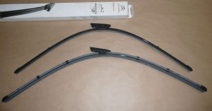 $ BALAI D'ESSUIE-GLACE Citroën C4 PICASSO 2008|} 800/750MM PLAT ,  1609883480