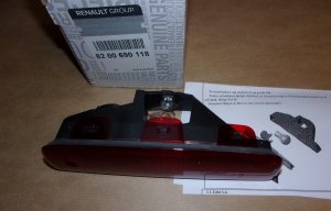$ Original  Feu stop Dacia Dokker , 8200690118