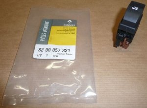 $ Original  Bouton de levage/abaissement de vitre Renault Trafic II droit , 8200057321