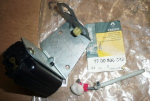 $ Original  Trappe de réservoir de carburant Renault Scenic I ,  7700838342