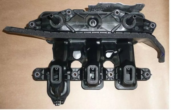 Collecteur d'admission d'origine et séparateur d'huile Renault Trafic III 1.6 DCI, 118301003R, 118302761R, 118305906R, 118301003R