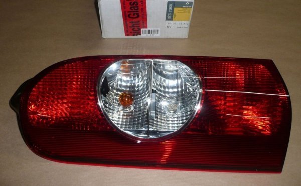 Original  Feu arrière Renault Master II gauche , 8200171472