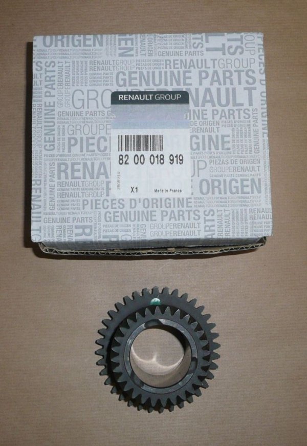 Original  Pignon de 6ème vitesse Renault Master III , 8200018919