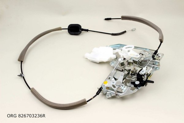 $ Serrure de porte droite arrière RENAULT Master III, 8250500Q0J, 826703236R, 8200766631, 8250500Q0J