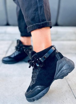 Buty sportowe z odpinanym łańcuchem PERI BLACK