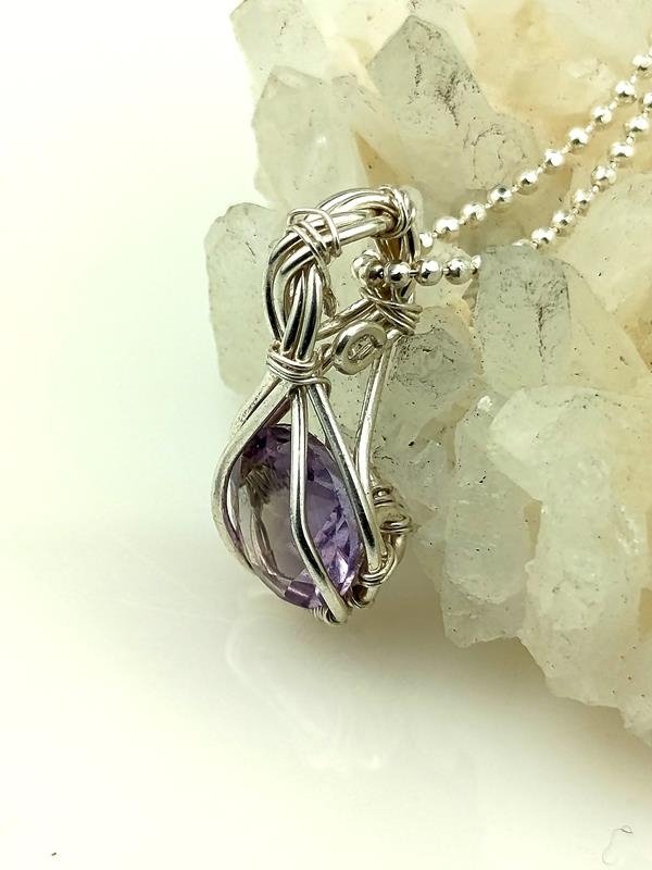 Wisiorek ze srebra Ag999 z ametystem dla numerologicznej 3, 7, 11 i 22