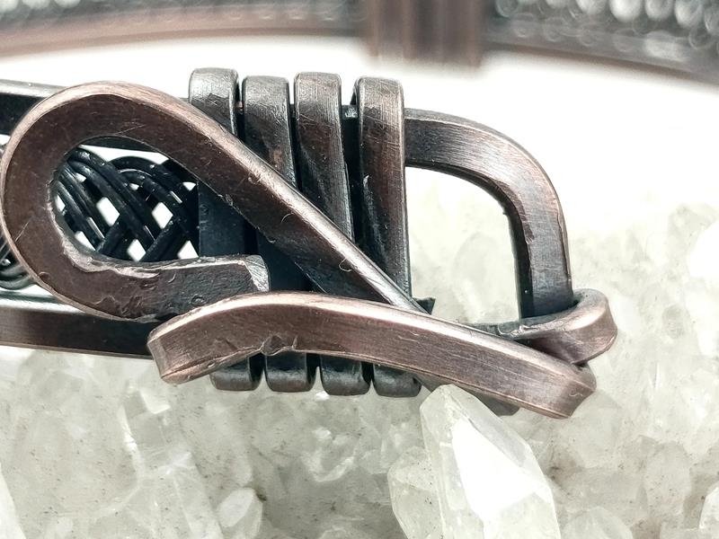 Męska regulowana bransoleta z miedzi – metalu, którego energia rezonuje z energią planety Wenus