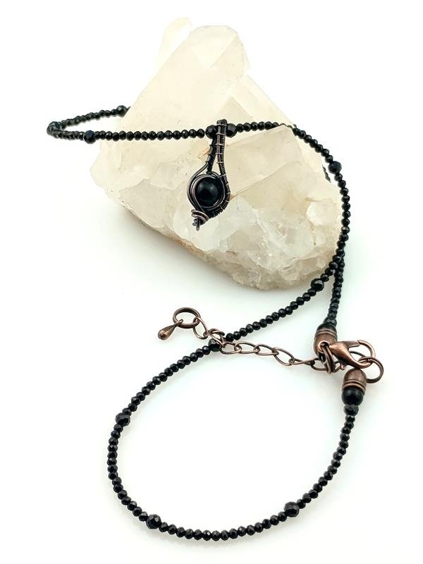 Prezent dla managera, właściciela firmy - naszyjnik z czarnym spinelem i agatem