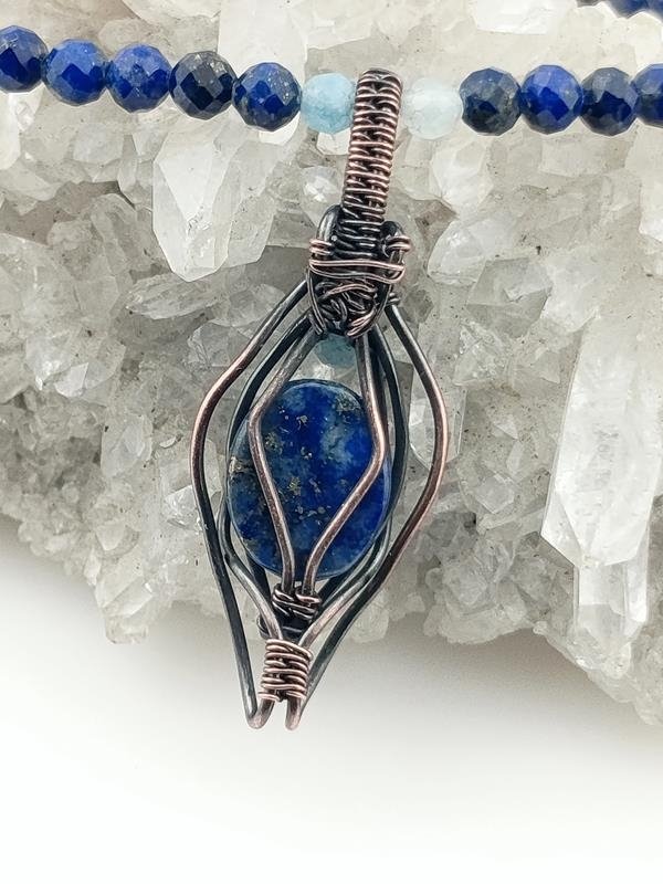 Zdjęcie wisiorka od spodu