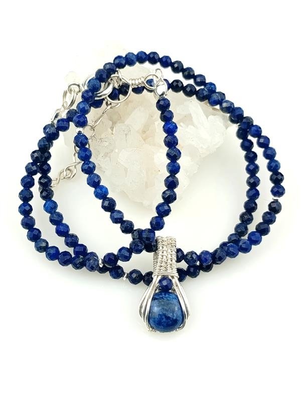 Naszyjnik z lapis lazuli i sodalitem dla znaku Strzelca, Wagi, Barana, Raka, Panny i Byka