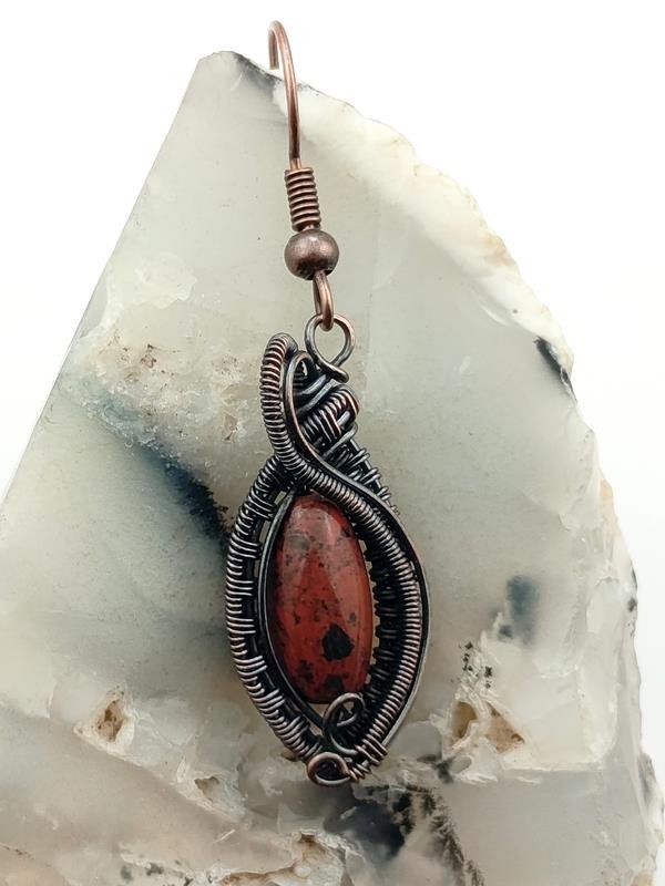 Kolczyki miedziane z jaspisem czerwonym – kamieniem wytrzymałości i siły fizycznej