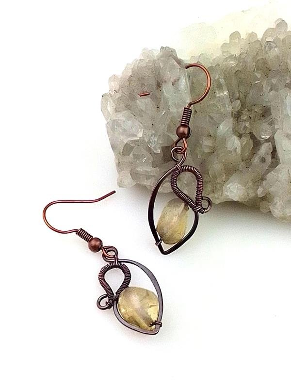 Kolczyki miedziane z cytrynem dla znaku Barana, Bliźniąt, Panny, Lwa, Byka, Skorpiona i Wagi