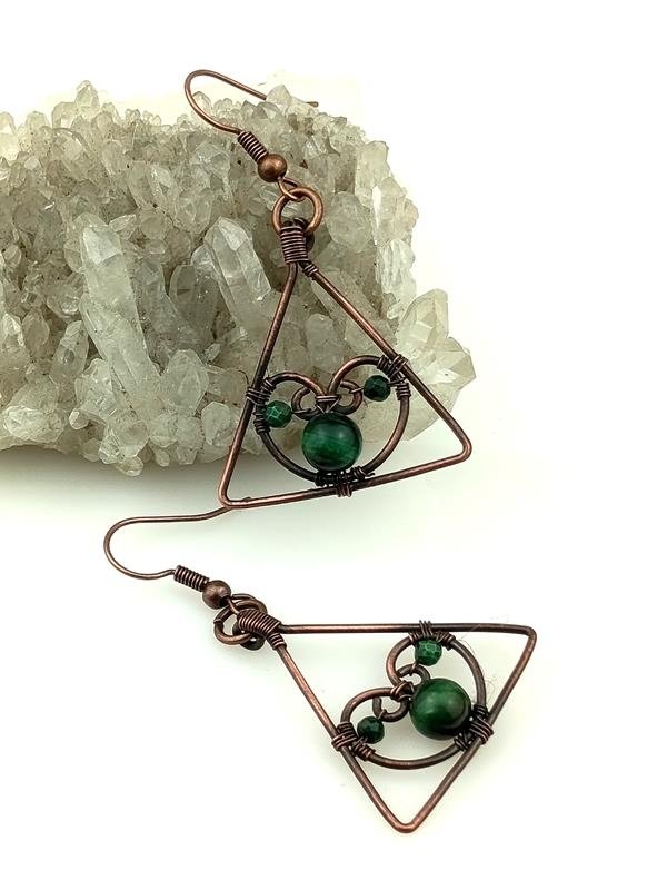 Prezent dla dietetyczki, sekretarki - kolczyki miedziane z malachitem