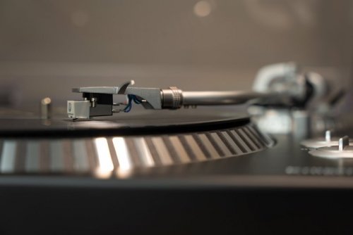 Gramofon Kruger&Matz model TT-602