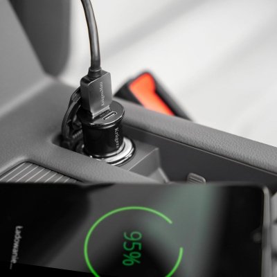 Ładowarka samochodowa Kruger&amp;Matz dual USB 3100 mA z funkcją Quick Charge 3.0 i Power Delivery