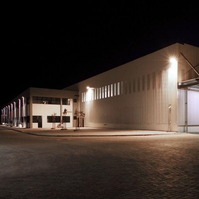 Naświetlacz LED V-TAC 50W LED 3w1 CCT 100Lm/W mleczny klosz VT-44056CCT 3000-4000K-6500K 5000lm