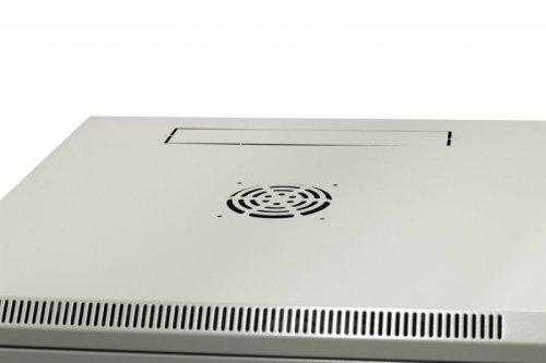 Szafa wisząca niedzielona 19&#039;&#039; 6U, drzwi całe z blachy, 600×600×370mm szer./gł./wys. (w zestawie: półka stała oraz kom