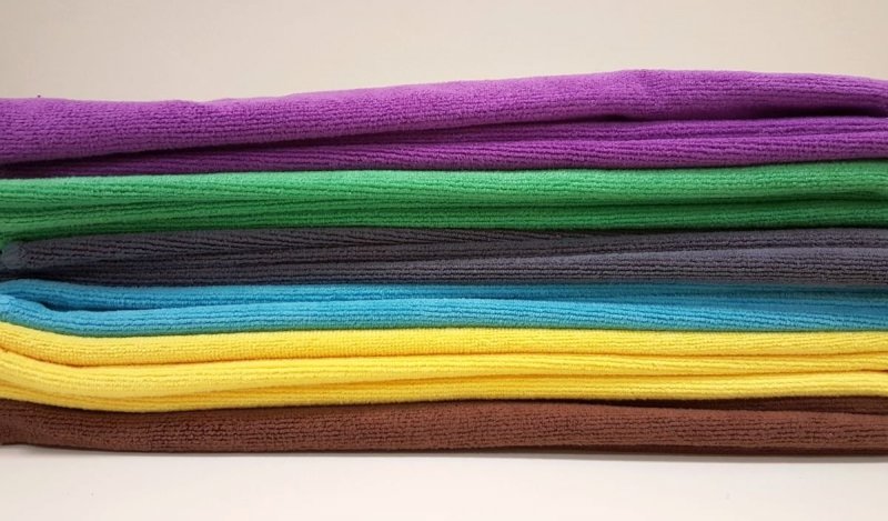 Ręcznik szybkoschnący 30x30 mikrofibra zielony