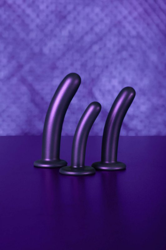 Smooth Silicone G-Spot Dildo - 5&#039;&#039; / 12 cm