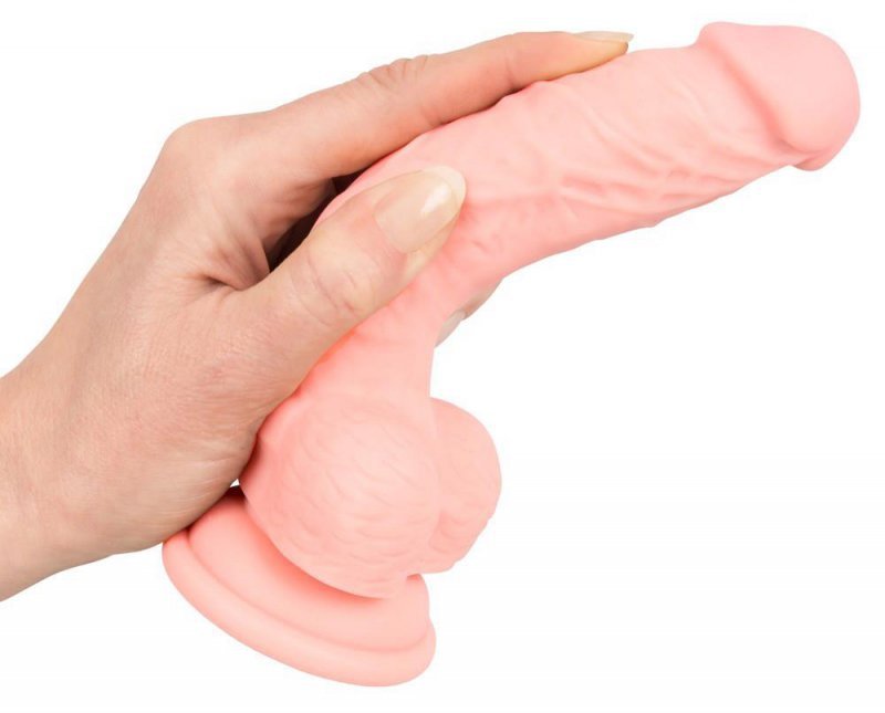 Realistyczne żylaste dildo z jądrami penis na przyssawce 18 cm
