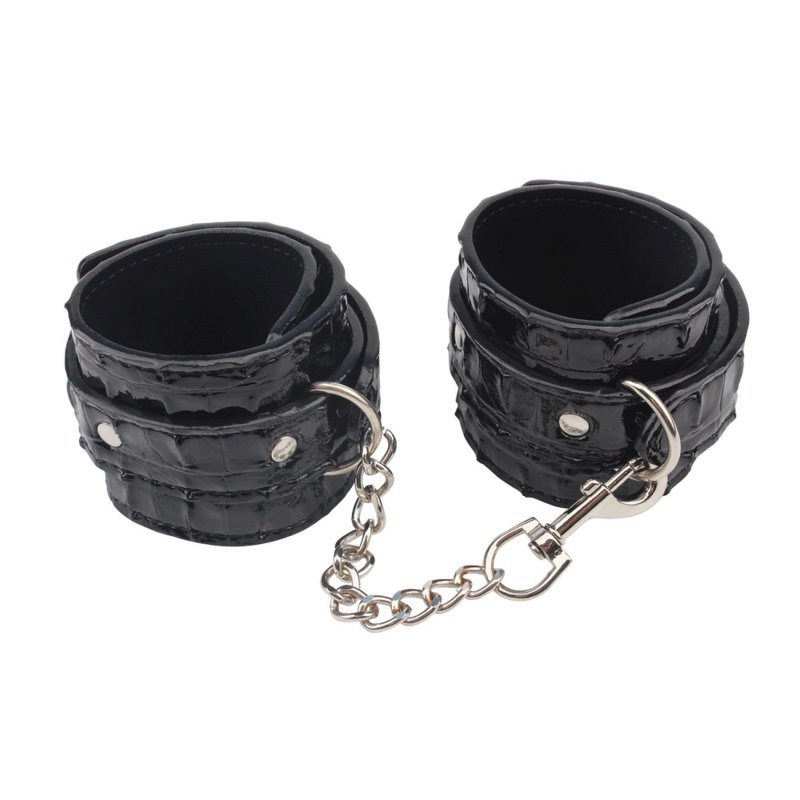 Kajdanki erotyczne skórzane czarne Surrender Ankle Restraints