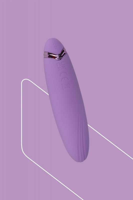 Damski masażer do pochwy i łechtaczki PleasureArrow violet 