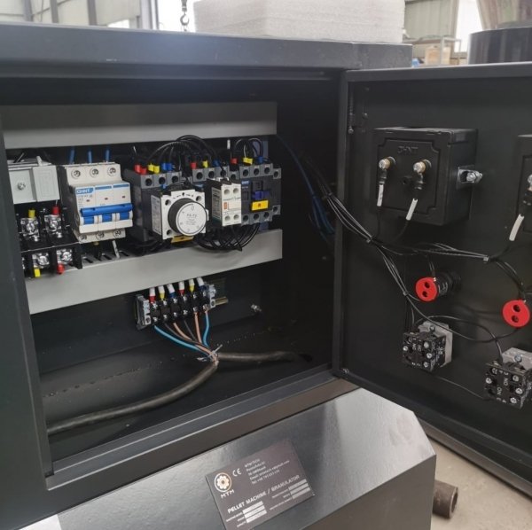 Peleciarka 7.5kW plus sterowanie elektryczne EWP 210B
