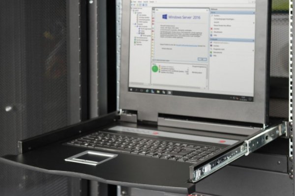 Digitus Konsola 19 LCD z touchpad KVM 8 portów 1U komplet kabli (8xDS-19231) klawiatura US