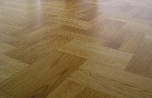 podłoga drewniana dąb z parkietu dąb