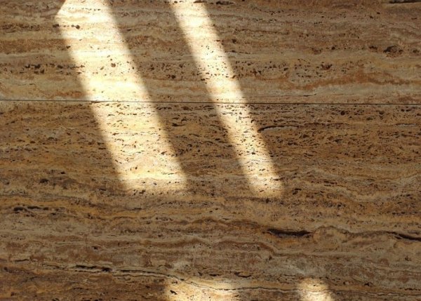 Płytki z trawertynu Gold Vein Cut