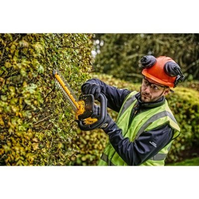 NOŻYCE AKUMULATOROWE DO ŻYWOPŁOTU 55CM 18V XR 1*5.0AH