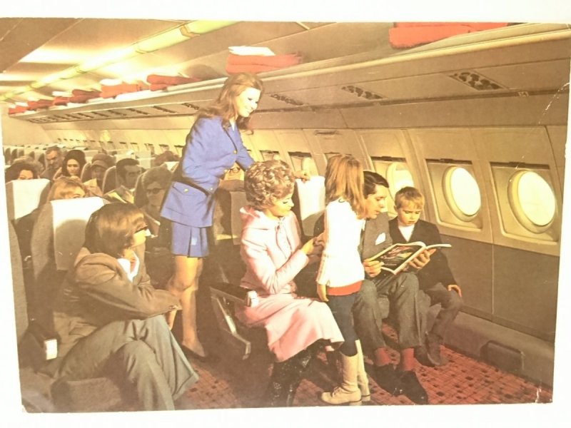 IL-62 AIRCRAFT - INTERIOR FOT. J. TACHEZY