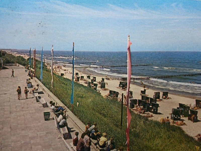 MIELNO. PROMENADA NADMORSKA FOT. T. SUMIŃSKI