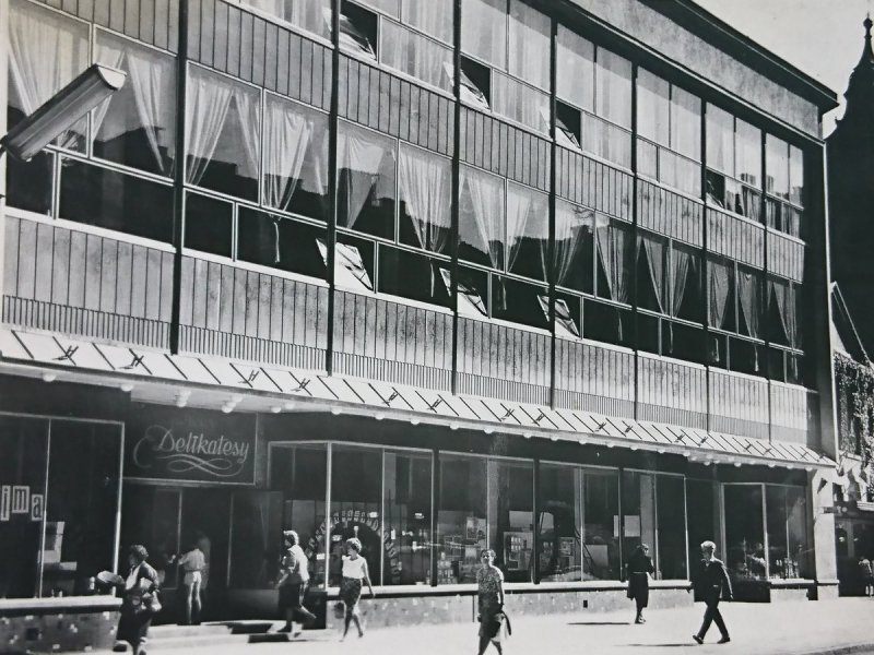 RZESZÓW. DOM HANDLOWY - DELIKATESY FOT JASTRZĘBSKI