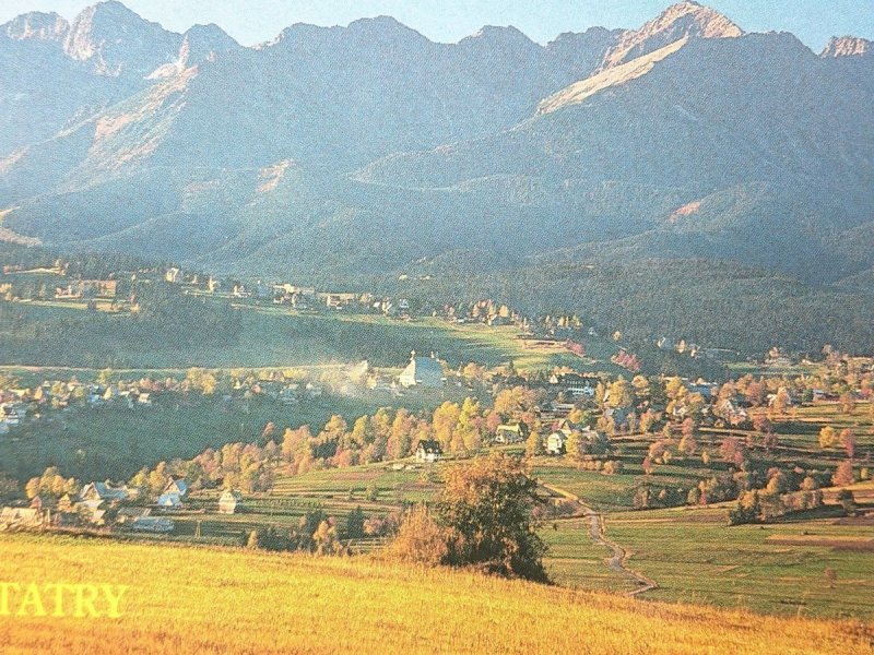 TATRY. BUKOWINA TATRZAŃSKA NA TLE TATR