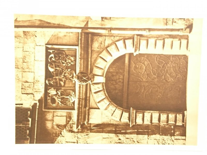 KRAKÓW. UNIWERSYTET JAGIELLOŃSKI. PORTAL OD ULICY