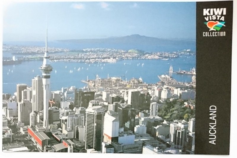 AUCKLAND, NEW ZELAND LARGEST CITY AND PRINCIPAL PORT
