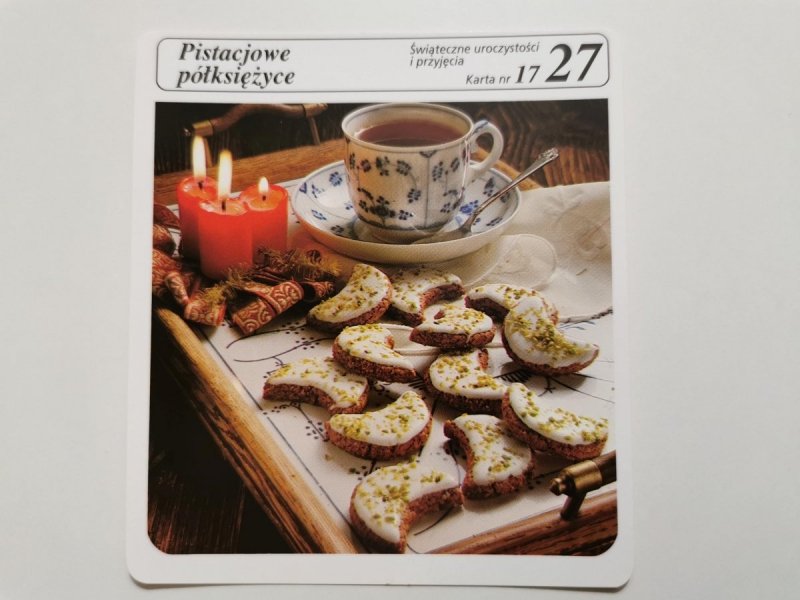 KARTA KULINARNA NR. 17 PISTACJOWE PÓŁKSIĘŻYCE