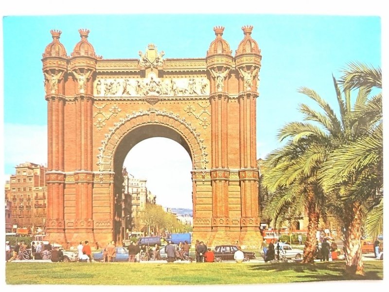BARCELONA. ARCO DE TRIUMFO
