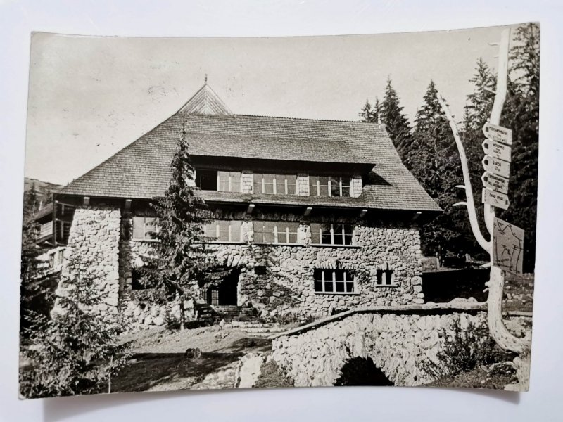 TATRY – DOLINA CHOCHOŁOWSKA – SCHRONISKO PTTK FOT. MOSKAŁA